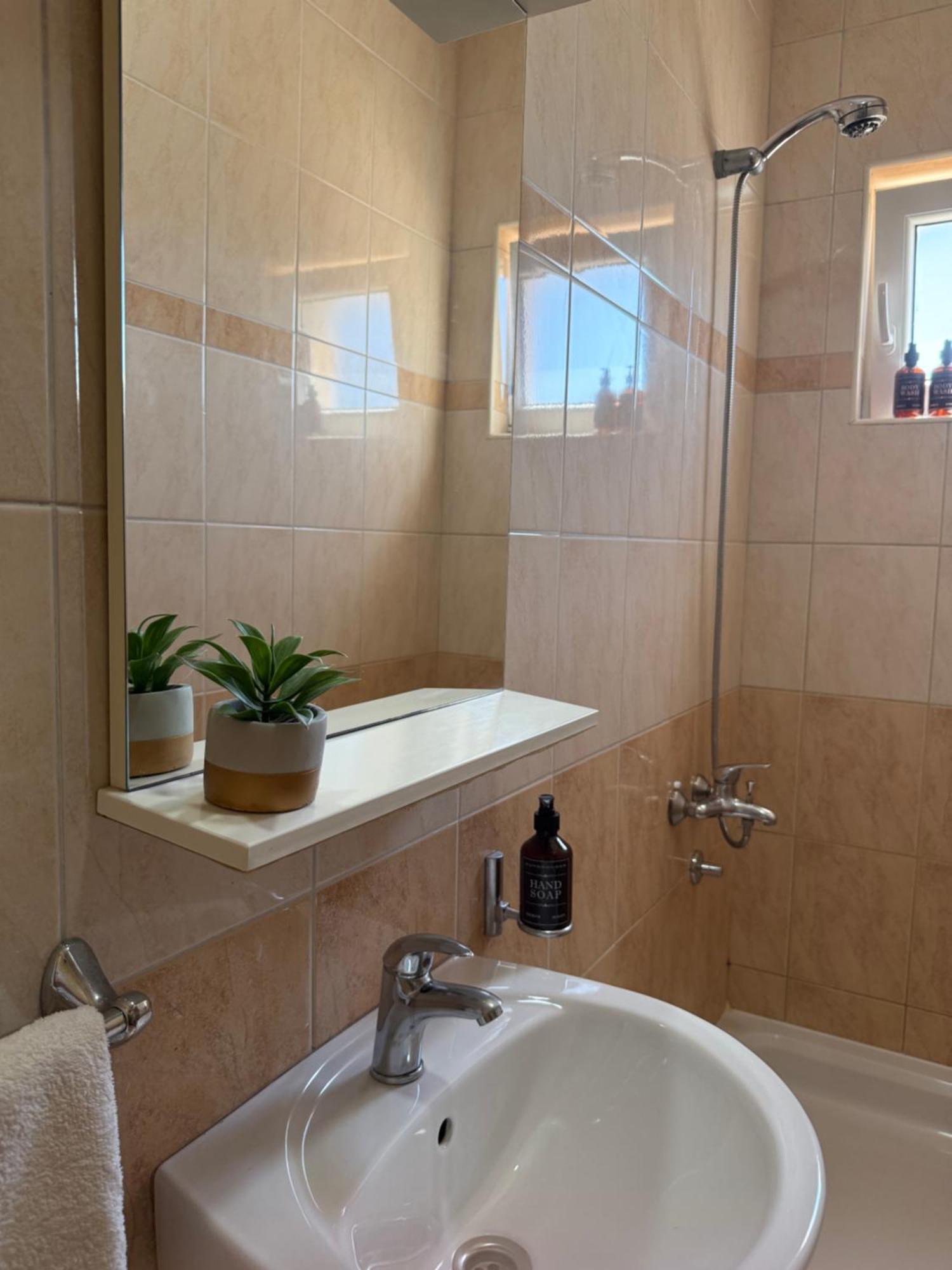 Apartments Batinovic Neum Exterior photo